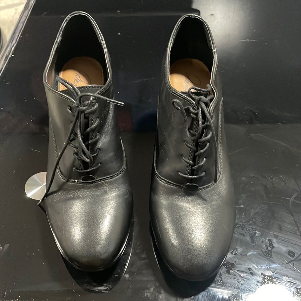 Patricia Nash black leather boots